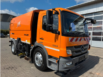 Balayeuse de voirie MERCEDES-BENZ Atego 1324