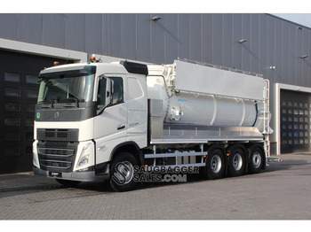 Camion hydrocureur VOLVO FH 500
