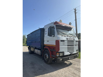 Camion plateau SCANIA 113