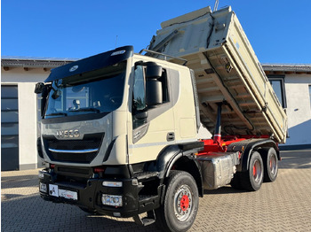 Camion benne IVECO X-WAY