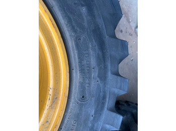 Pneus et jantes pour Engins de chantier neuf Bridgestone 1000 x 20 Set / 10.00 x 20: 4x2 Tyres: photos 4 Pneus et jantes pour Engins de chantier neuf Bridgestone 1000 x 20 Set / 10.00 x 20: 4x2 Tyres: photos 4