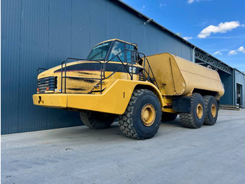 Tombereau articulé CATERPILLAR 740