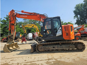 Pelle sur chenille HITACHI ZX135