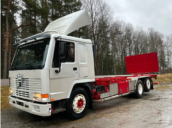 Camion VOLVO FL12