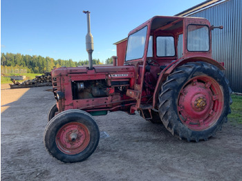 Tracteur agricole VOLVO