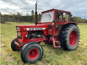 Tracteur agricole VOLVO