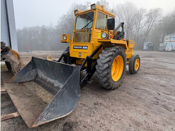 Chargeuse sur pneus VOLVO