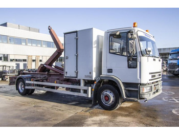 Photo d'intérieur 1: Camion ampliroll Iveco EUROCARGO 130E18