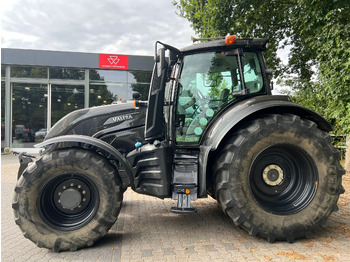 Tracteur agricole VALTRA T174 Versu: photos 2 Tracteur agricole VALTRA T174 Versu: photos 2
