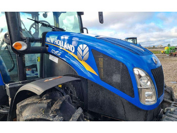Tracteur agricole NEW HOLLAND TD5