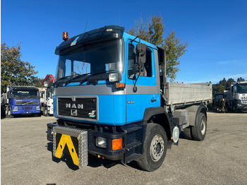 Camion benne MAN 19.372