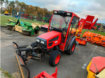 Tracteur agricole, Véhicule de voirie/ Spécial Winterdienst Hakotrac 3000DA Schneeschild Salzstreuer: photos 4 Tracteur agricole, Véhicule de voirie/ Spécial Winterdienst Hakotrac 3000DA Schneeschild Salzstreuer: photos 4