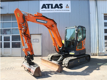 Mini pelle DOOSAN DX63-3