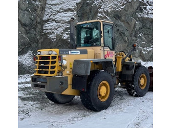 Chargeuse sur pneus KOMATSU WA270
