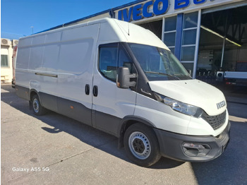 Transport de personnes IVECO Daily 35S16V A8: photos 2