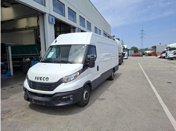 Transport de personnes IVECO Daily 35s16