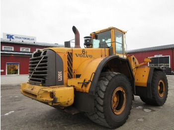 Chargeuse sur pneus VOLVO L220E