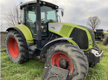 Tracteur agricole CLAAS Axion 810