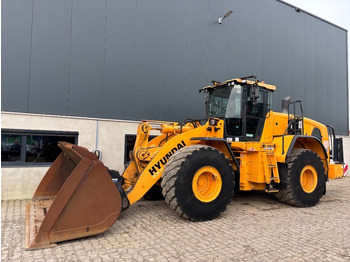 Chargeuse sur pneus HYUNDAI