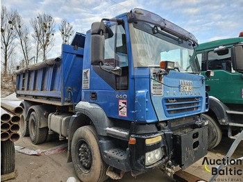 Camion benne Iveco 260 E44: photos 2