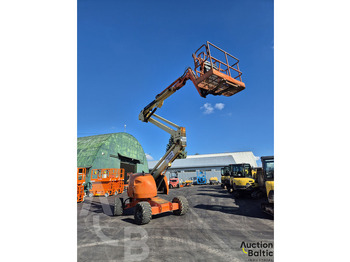 Nacelle articulée JLG