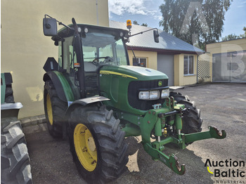 Tracteur agricole JOHN DEERE 5820