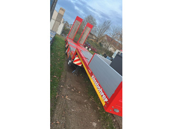 Semi-remorque surbaissé Kässbohrer KSLA RJ Mega Jumbo Tieflader tele Wie Neu: photos 5 Semi-remorque surbaissé Kässbohrer KSLA RJ Mega Jumbo Tieflader tele Wie Neu: photos 5