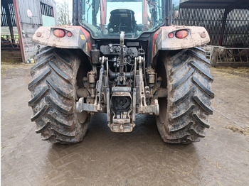 Tracteur agricole MASSEY FERGUSON 5711M: photos 3