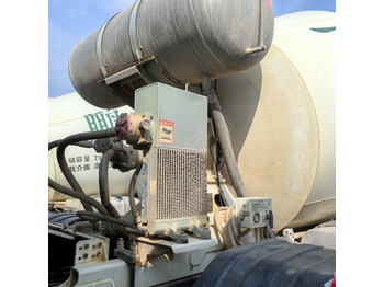 Camion SANY 6x4 mixer pump truck: photos 4