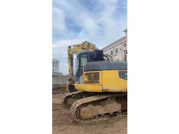 Pelle sur chenille KOMATSU PC228