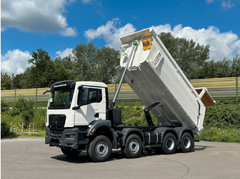 Camion benne MAN TGS