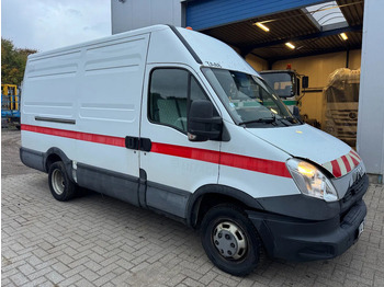 Fourgon utilitaire IVECO Daily 35C15