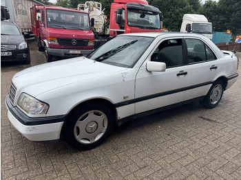 Berline MERCEDES-BENZ