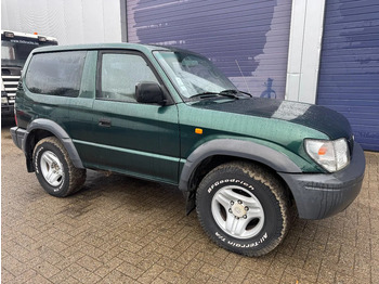 Voiture TOYOTA Land Cruiser