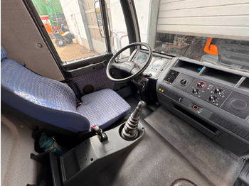 Véhicule utilitaire plateau baché MAN 8.140 4X2 Pritsche Plane Original Km: photos 3 Véhicule utilitaire plateau baché MAN 8.140 4X2 Pritsche Plane Original Km: photos 3