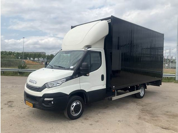Fourgon utilitaire IVECO Daily