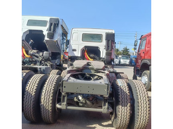 Tracteur routier Sinotruk HOWO 371 6*4 Tractor: photos 3 Tracteur routier Sinotruk HOWO 371 6*4 Tractor: photos 3