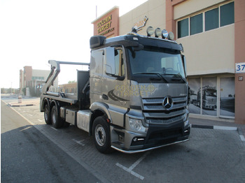 Camion multibenne MERCEDES-BENZ
