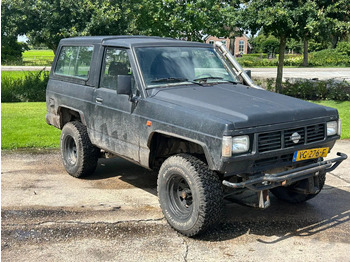 Voiture NISSAN