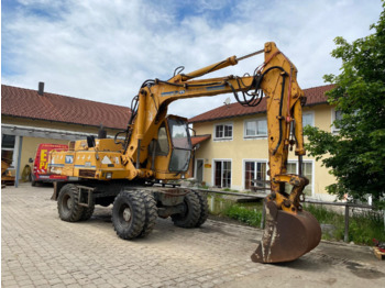 Pelle sur pneus ATLAS