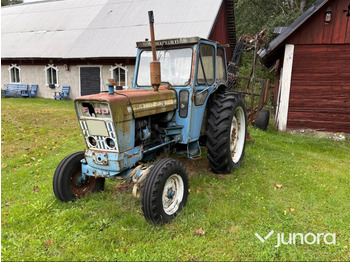 Tracteur agricole FORD