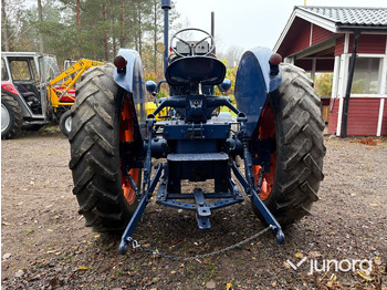 Crédit-bail  Traktor - Fordson Major Höglundare Traktor - Fordson Major Höglundare: photos 3 Crédit-bail  Traktor - Fordson Major Höglundare Traktor - Fordson Major Höglundare: photos 3