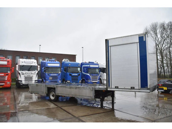 Semi-remorque fourgon