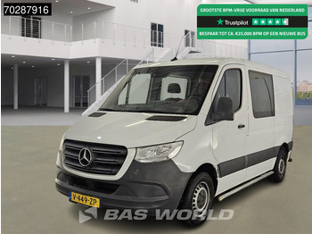 Fourgonnette MERCEDES-BENZ Sprinter 211