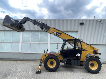 Chariot télescopique CATERPILLAR TH