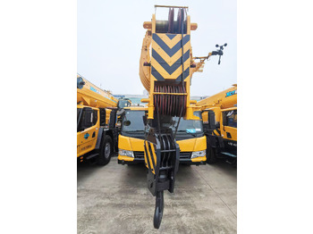 Grue mobile XCMG XCT130