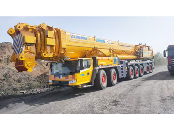 Crédit-bail  XCMG Official Second Hand Mobile Truck Crane XCA700 All Terrain Cranes With High Quality XCMG Official Second Hand Mobile Truck Crane XCA700 All Terrain Cranes With High Quality: photos 2