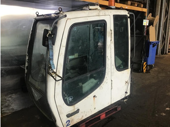 Cabine et intérieur LIEBHERR