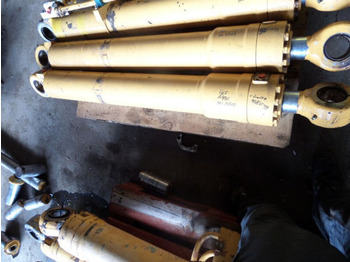 Vérin hydraulique LIEBHERR