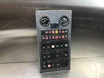 Panel de instrumentos LIEBHERR